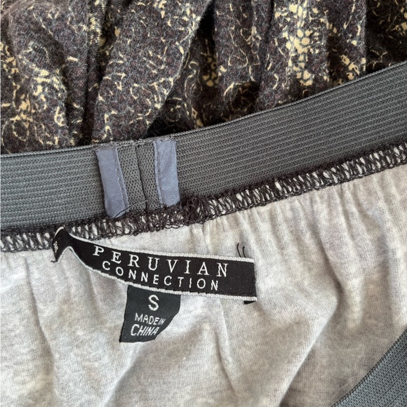 Peruvian connection black floral maxi skirt - Picture 4 of 4